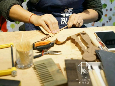 親子兒童手工DIY木工坊培訓(xùn)制作木勺作品分享